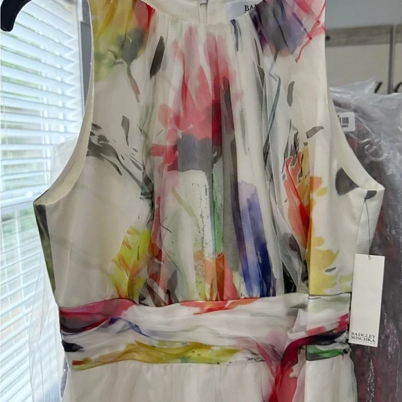Badgley Mischka White Floral Maxi Dress